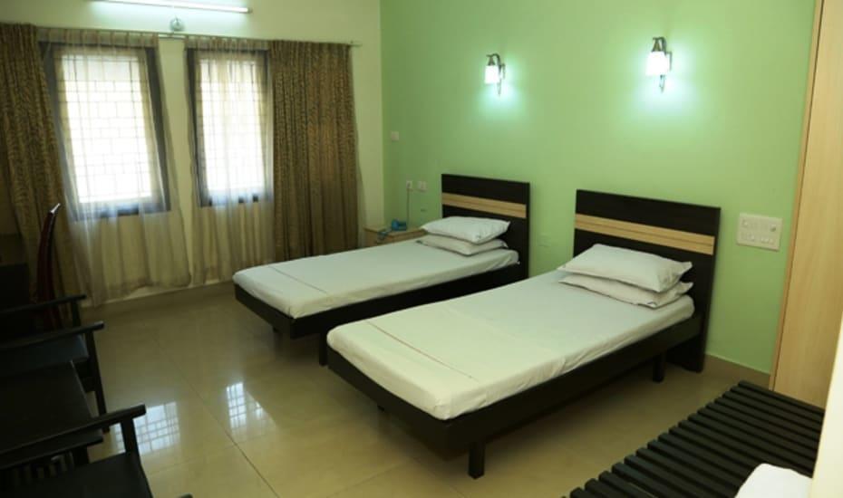 Sri Srinivasa Residency 호텔 Kadapa 외부 사진